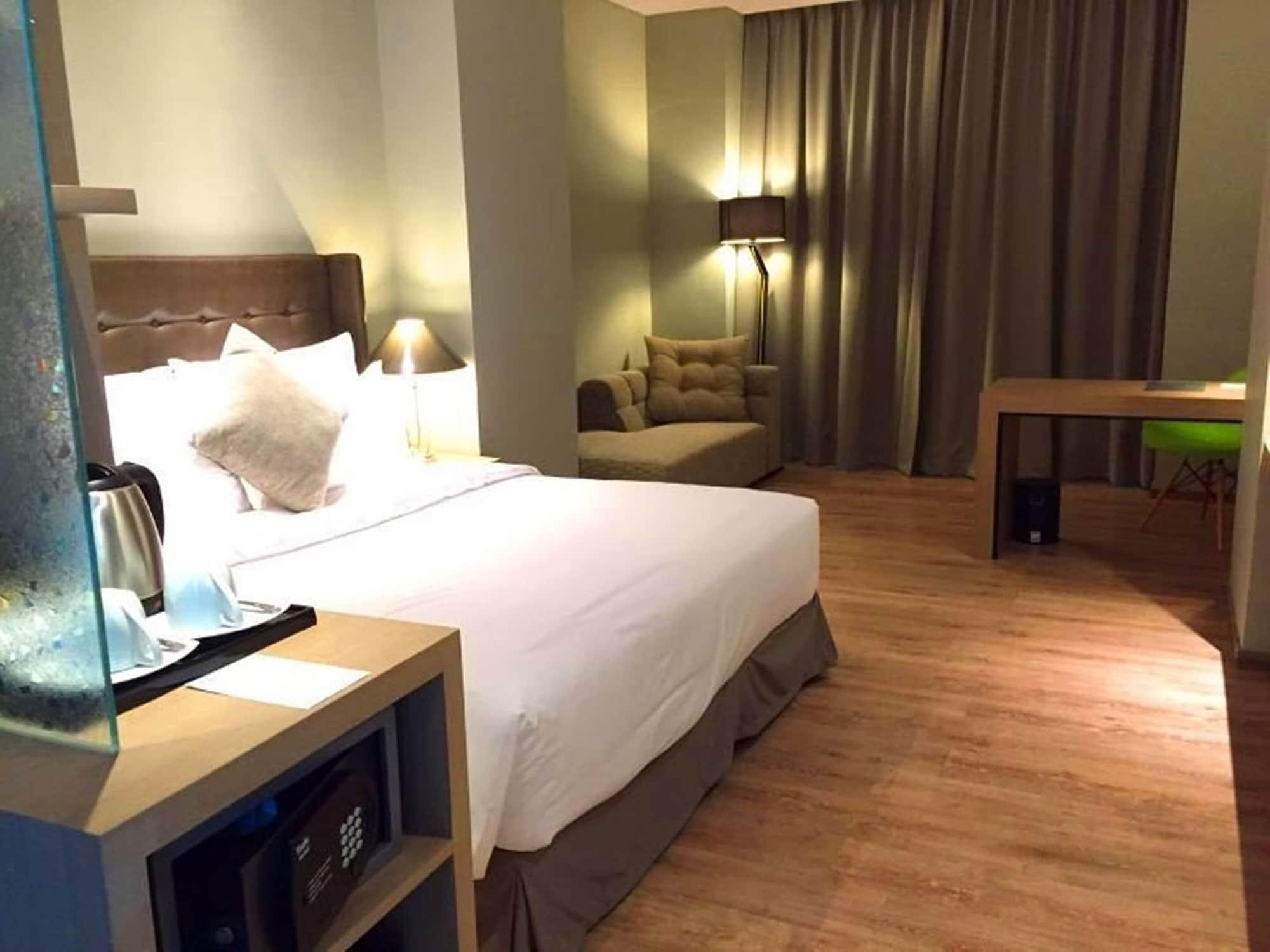 Aone Hotel Джакарта Экстерьер фото