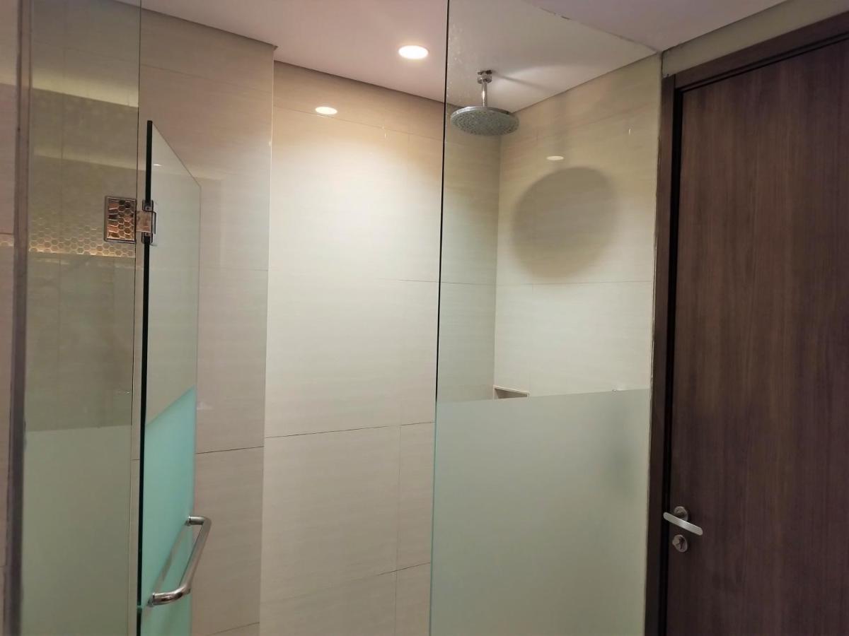 Aone Hotel Джакарта Экстерьер фото