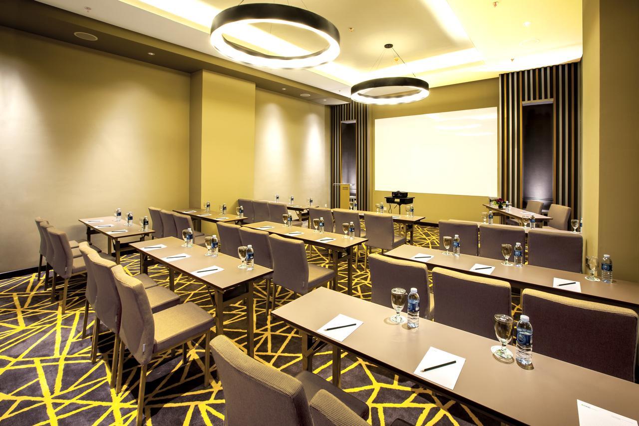 Aone Hotel Джакарта Экстерьер фото